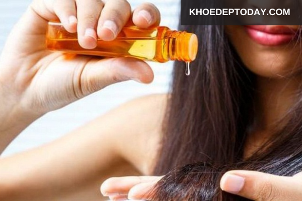 Dưỡng tóc nhẹ trước khi ngủ